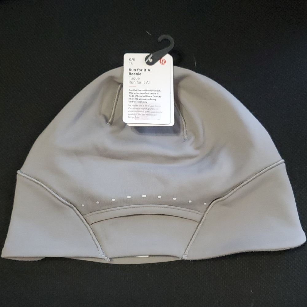 NWT Run For It All Beanie O/S Grey